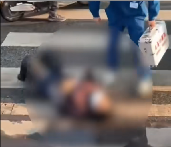 哈啰双线翻车:电动车大规模断服 Robotaxi当街撞人